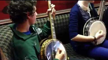 traditional irish banjo players